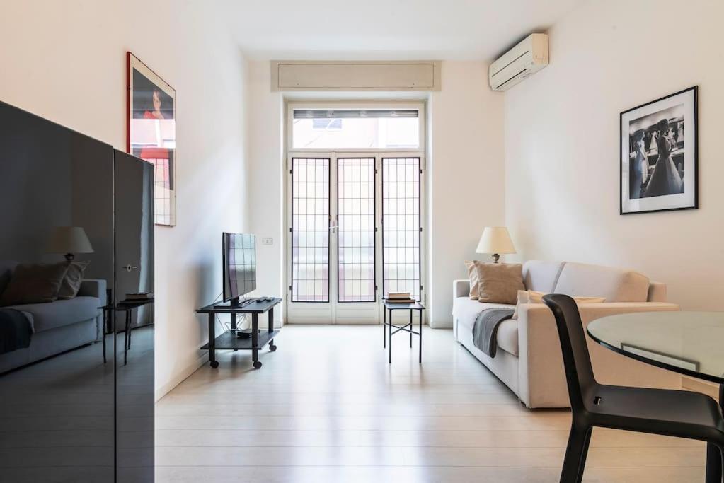 Anita Flexyrent Apt In Brera District A.C. Wifi Milan Exterior photo